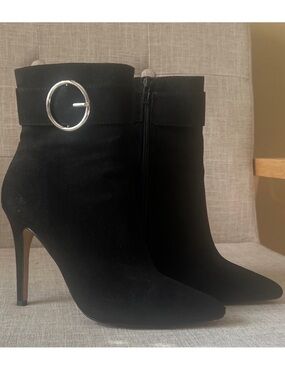 Forever 21 Black Suede Pointed Ankle Boots with Silver Buckle, Women’s size 7